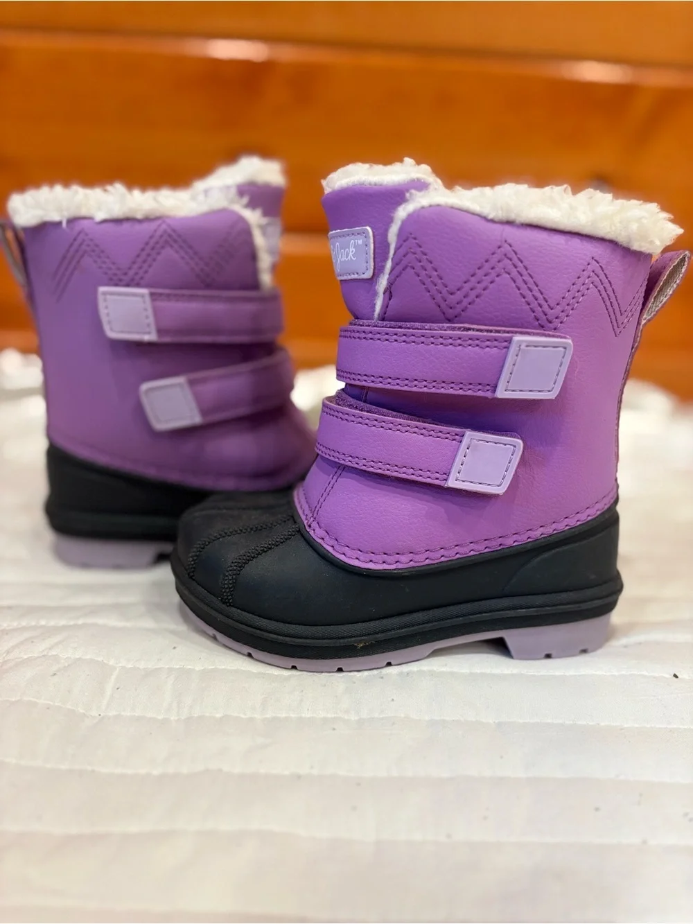 Cat & Jack Winter Waterproof Snow Boots Purple Faux Fur Toddler Girl Size 5 NWOT